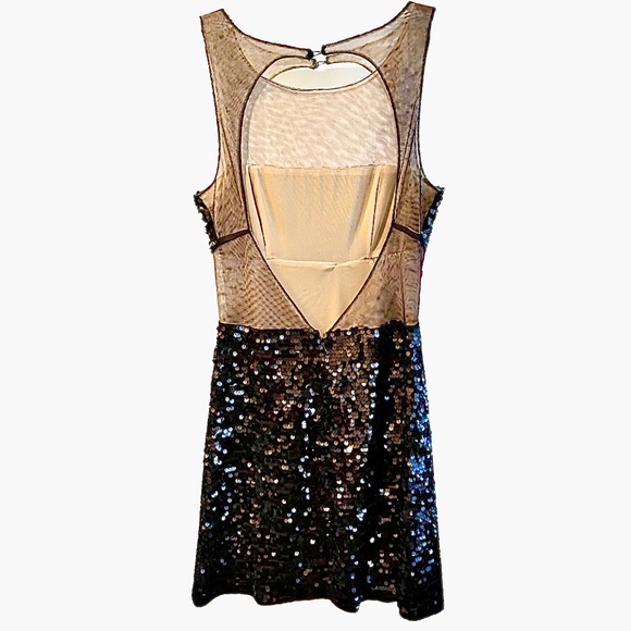 BCBG MAX AZRIA SEQUINED ILLUSION MESH BLACK SHEATH COCKTAIL DRESS LINED SMALL - Picture 6 of 15